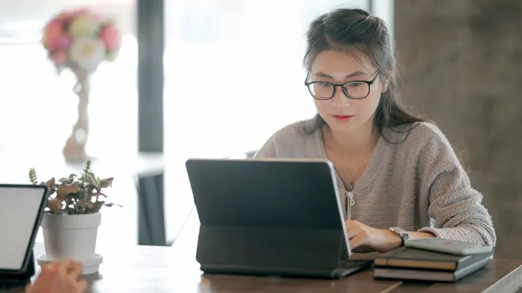 Investing in Your 20s and 30s: Why Investing Matters Now